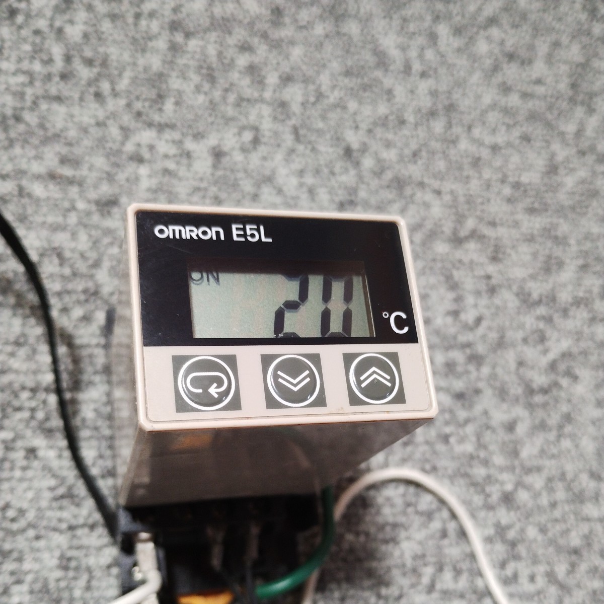 シリコンベルトヒーター3m＋オムロン製温度コントローラE5L-C●ロールフィルム現像タンクの温度管理に●スリーハイ_画像10