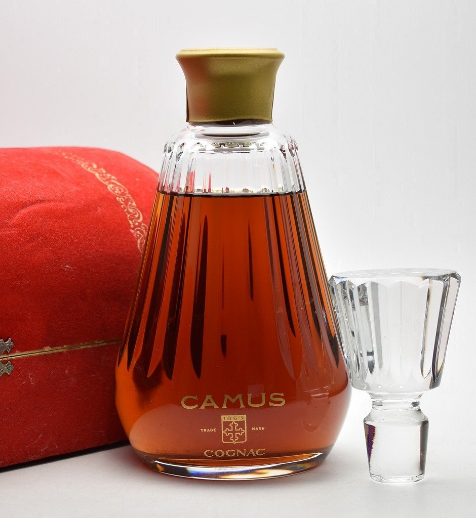 竜酒2157◆難あり 未開栓 CAMUS カミュ 1863 カラフェ 700ml BACCARAT バカラボトル 替え栓 箱付き ブランデー_画像1