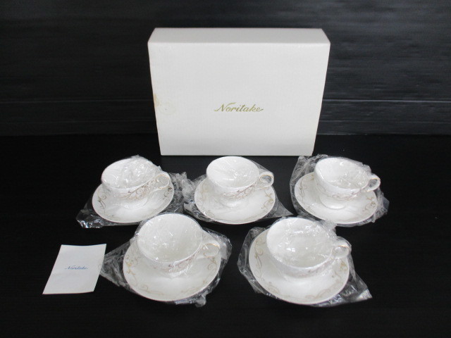 【未使用品】★Noritake/ノリタケ★カップ&ソーサー5客セット bone china 4698 白色