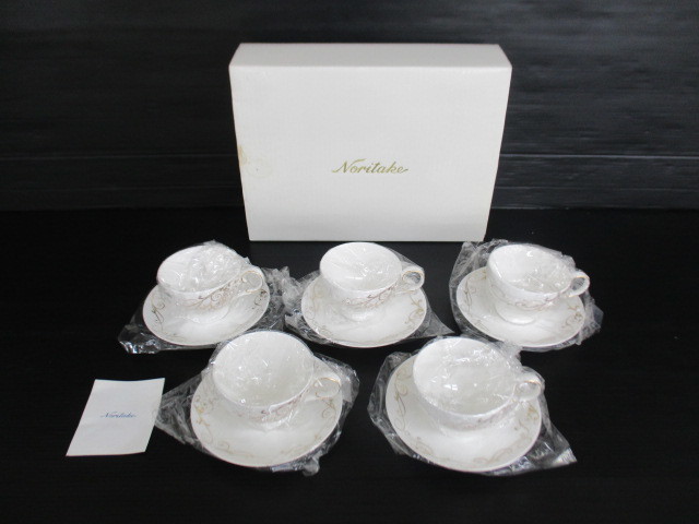 【未使用品】★Noritake/ノリタケ★カップ＆ソーサー5客セット　bone china　4698　白色_画像1