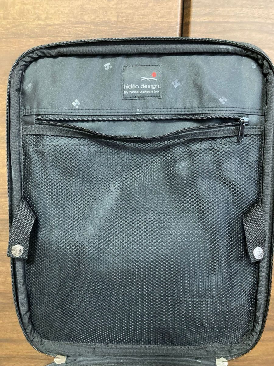 HIDEO WAKAMATSU スーツケース 旅行　ヒデオワカマツ　機内持込可能　キャリーケース キャリーバッグ 黒　2輪