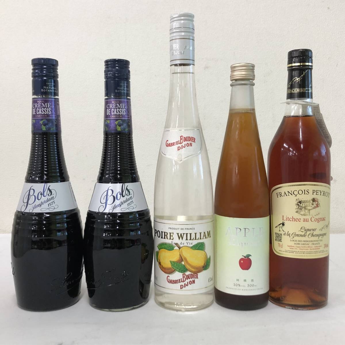 Y121(5905)-115【同梱不可】お酒 5点まとめ リキュール Bols Amsterdam / Eau de Vie POIRE WILLIAM / APPLE Liqueur / FRANCOIS PEYROT _画像1