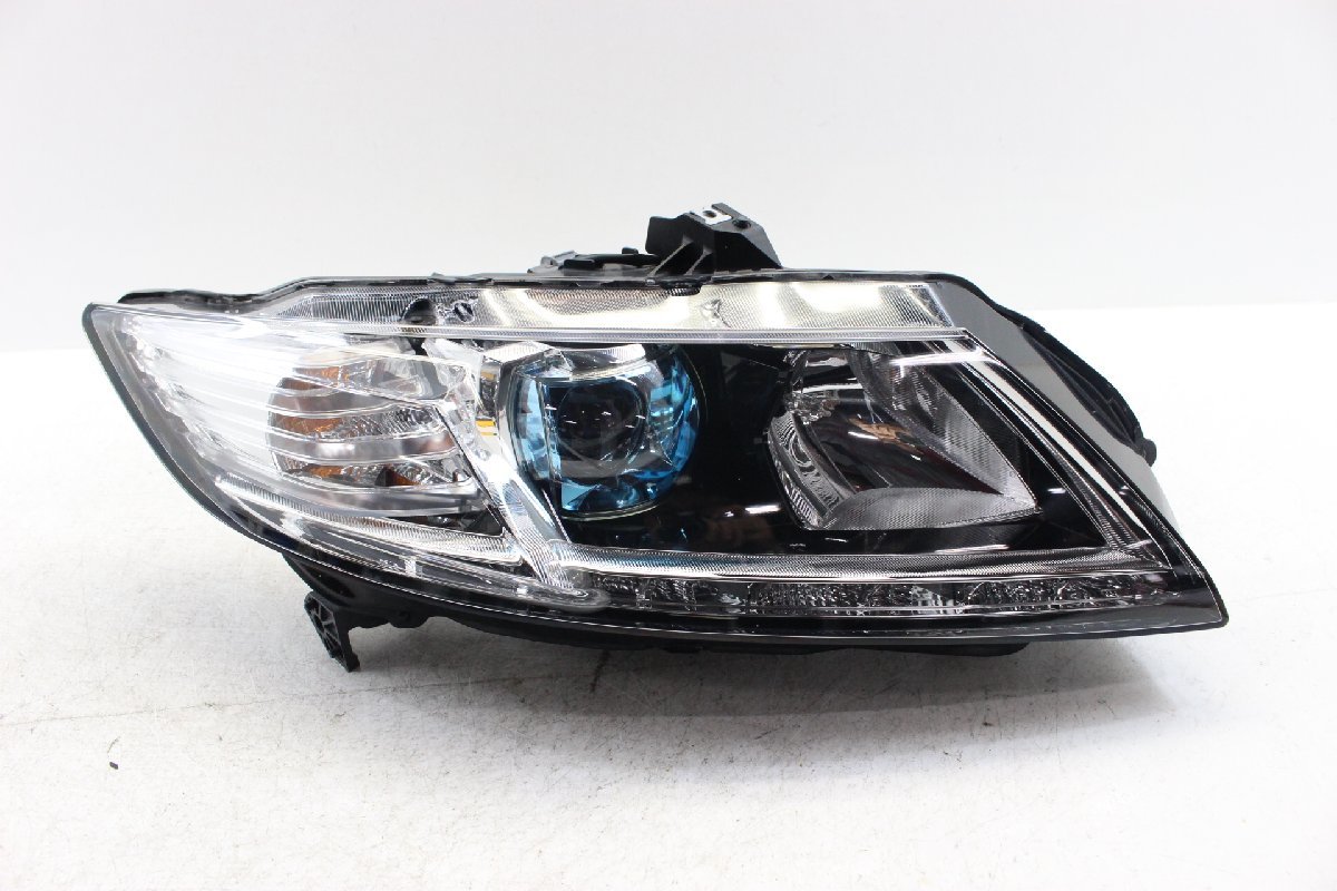 美品/キズ無　CRZ　CR-Z　ZF1　前期　ヘッドライト　右　右側　運転席　キセノン　HID　コイト　100-22010　33101-SZT-J12　打刻C　302555_画像1