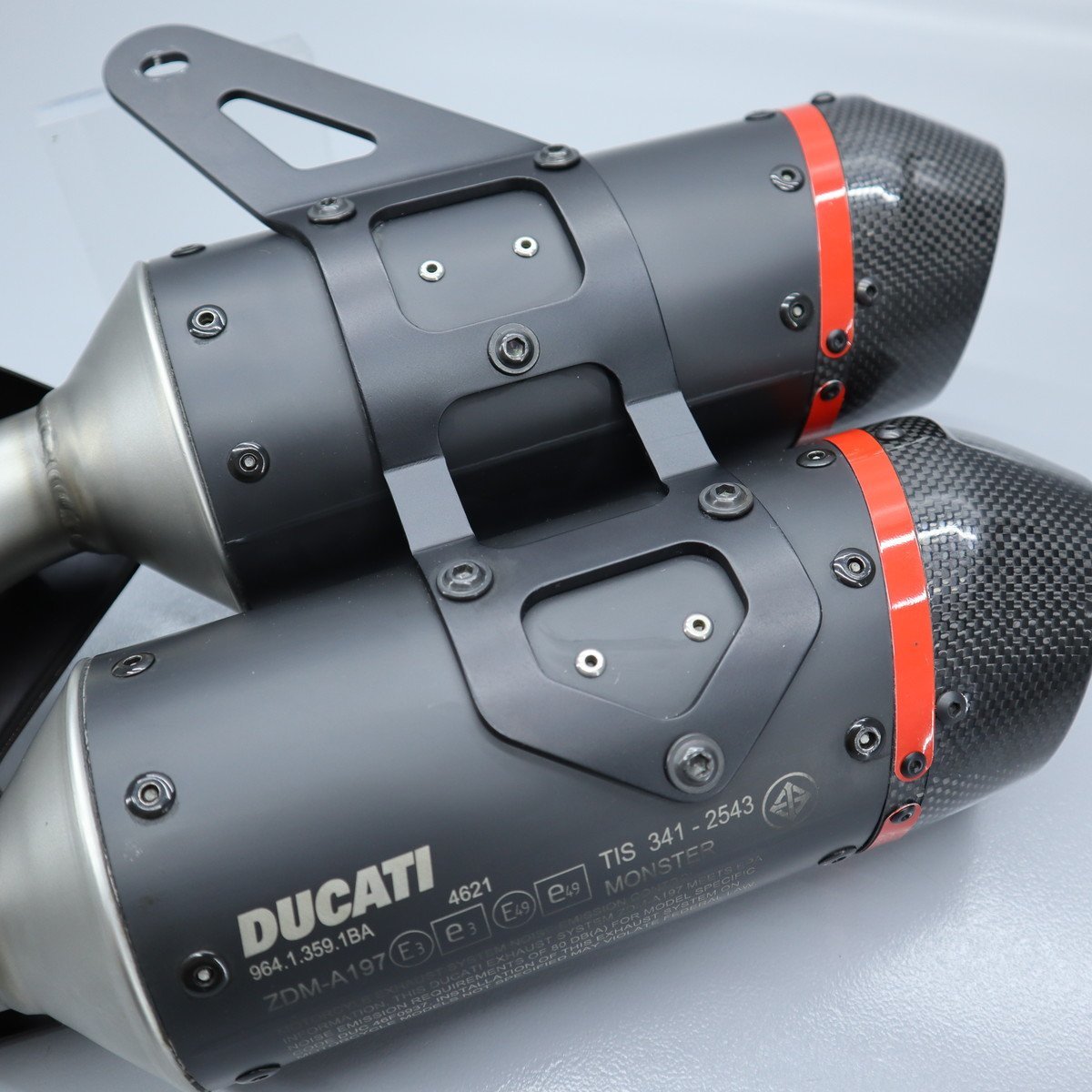 DUCATI モンスター 937 純正オプション テルミニョーニ スリップ DUCATI モンスター 937 純正オプション テルミニョーニ スリップ