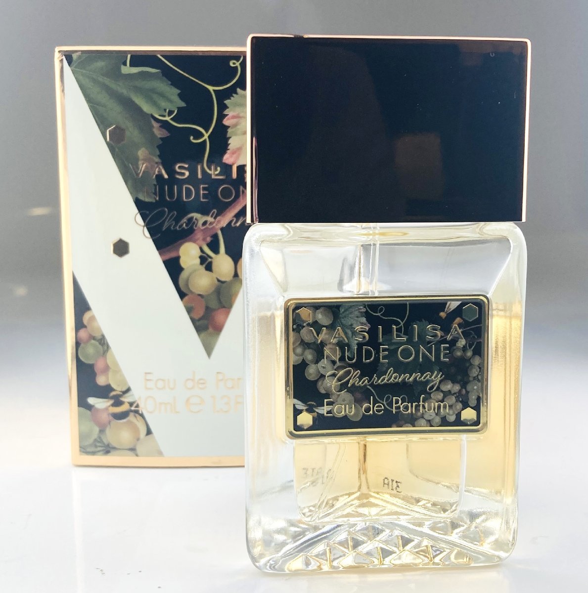 【77】1円～ 中古品 VASILISA 香水 ヴァシリーサ オード パヒューム (元量)40ml 人気 ブランド レディース 箱付き_画像1