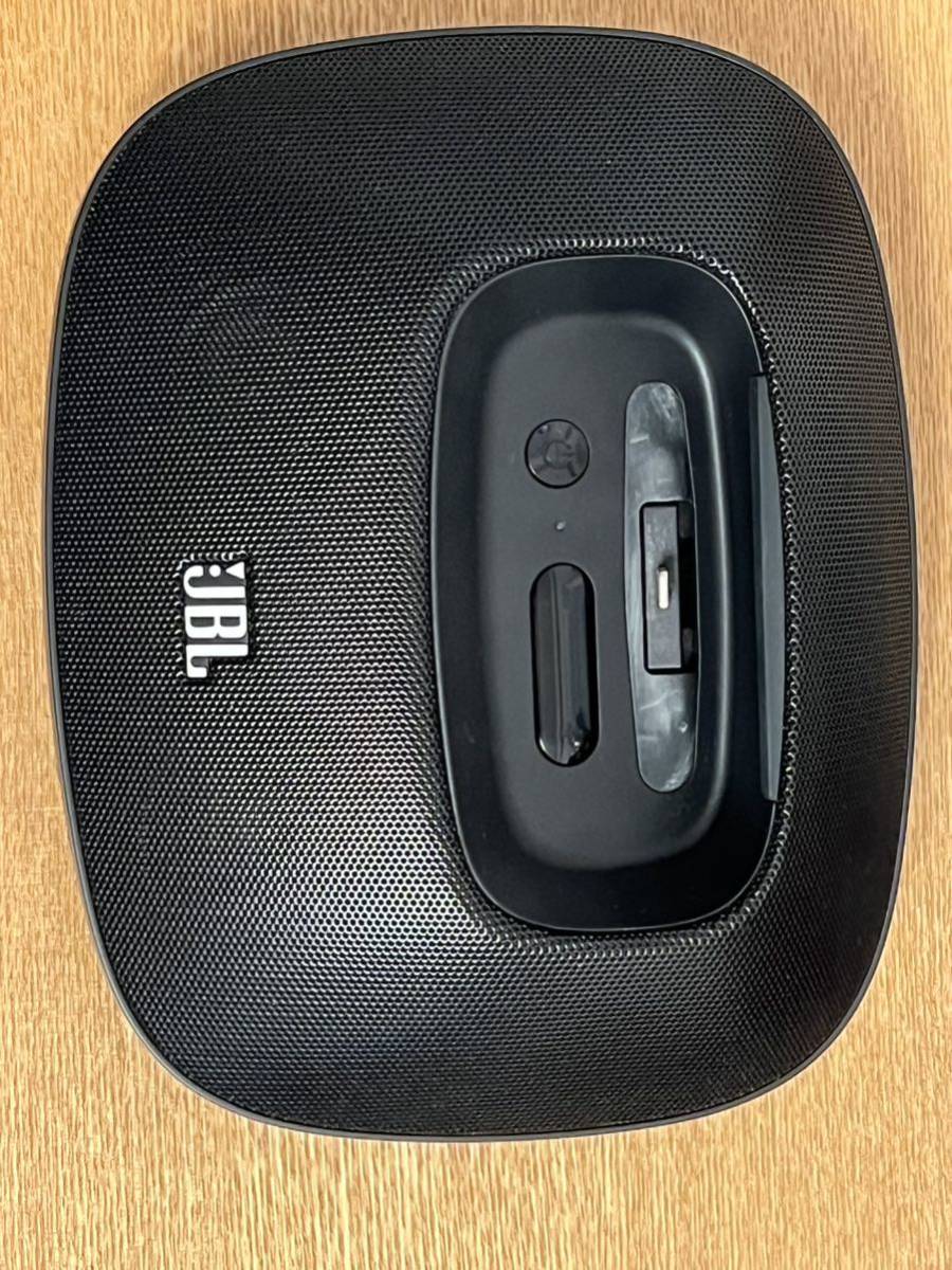 JBL ONBEAT MICRO ポータブルスピーカー Lightningコネクタ搭載 ブラック JBLONBEATMICBLKJN JBL(iPhone iPod用)by HARMAN 中古品_画像2