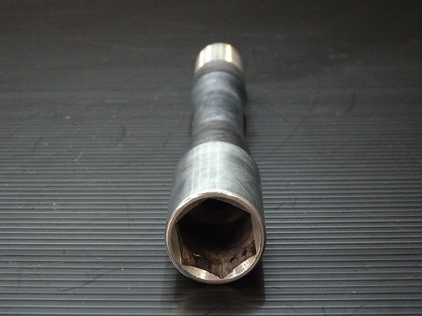  Buell Firebolt * XB12X original front axle shaft! (E9120)