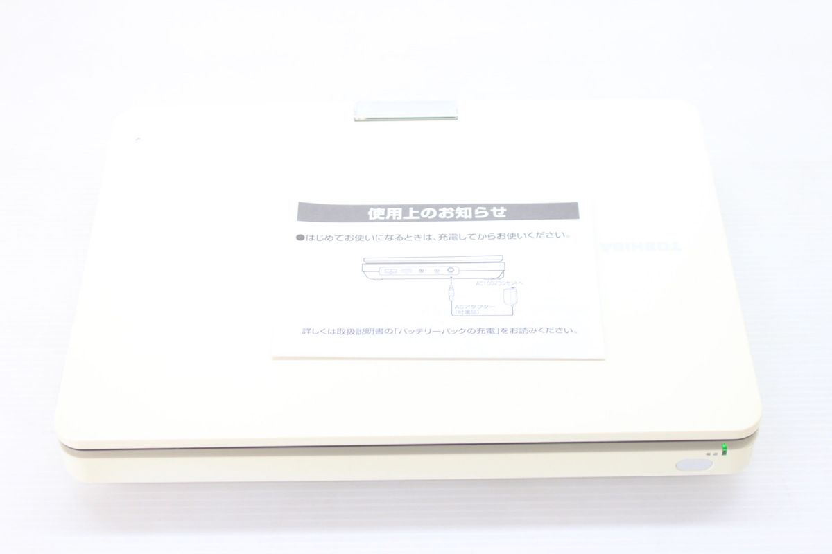 ジャンク品 TOSHIBA REGZA ポータブルDVDプレイヤー SD-P1010S  動作可   /A8