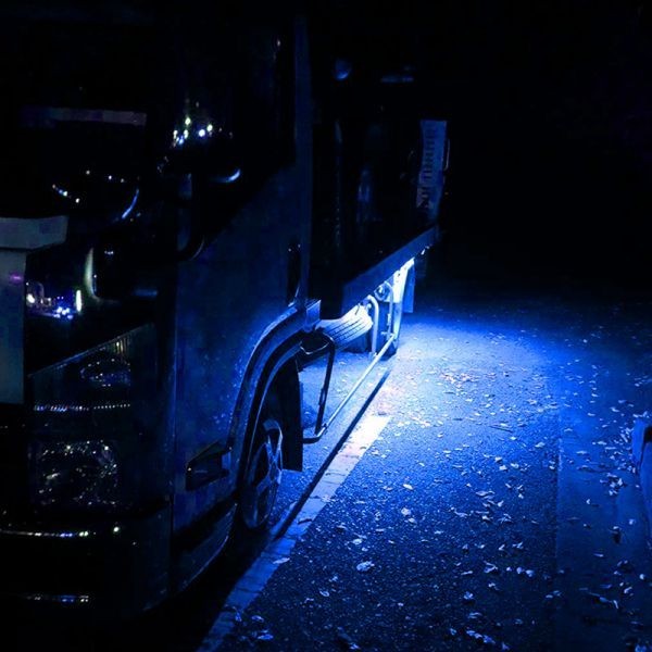 24V トラック ブルー COB タイヤ灯 LED サイドマーカー ランプ 作業灯 路肩灯 LEDダウンライト 防水 S25 20パネル連結 20コマ　CBD02_画像2