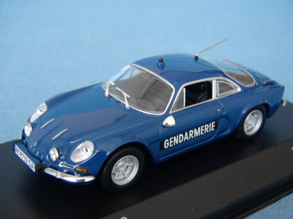 【希少】中期黒箱ミニチャンプス1/43アルピーヌ・ルノーA110クーペ1971年型GENDARMERIE・国家憲兵隊ポリスカー紺色・美品/箱付_画像1