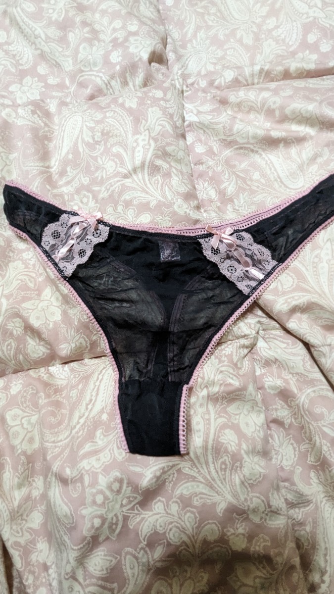ブラック&ピンクフロントサイドリボン刺繍透け透けセクシーＴバックパンティsize海外10_画像1