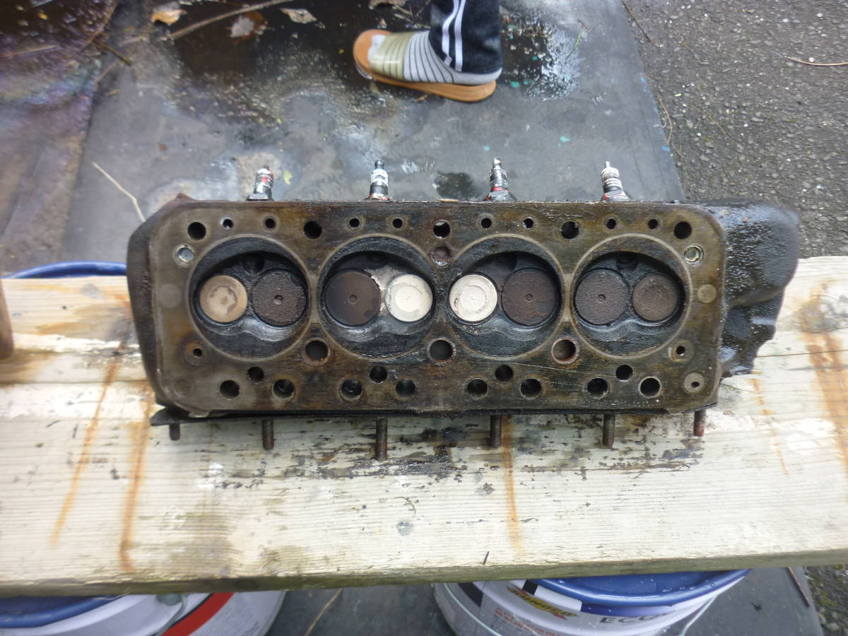  Mini Cooper engine head used raw .. - image seeing understand person wished for person successful bid please.