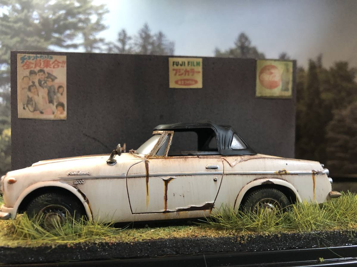 昭和レトロな風景 1/32 ニッサン フェアレディ 2000 ダットサン 旧車 自作ジオラマ完成品 ケース付_画像3