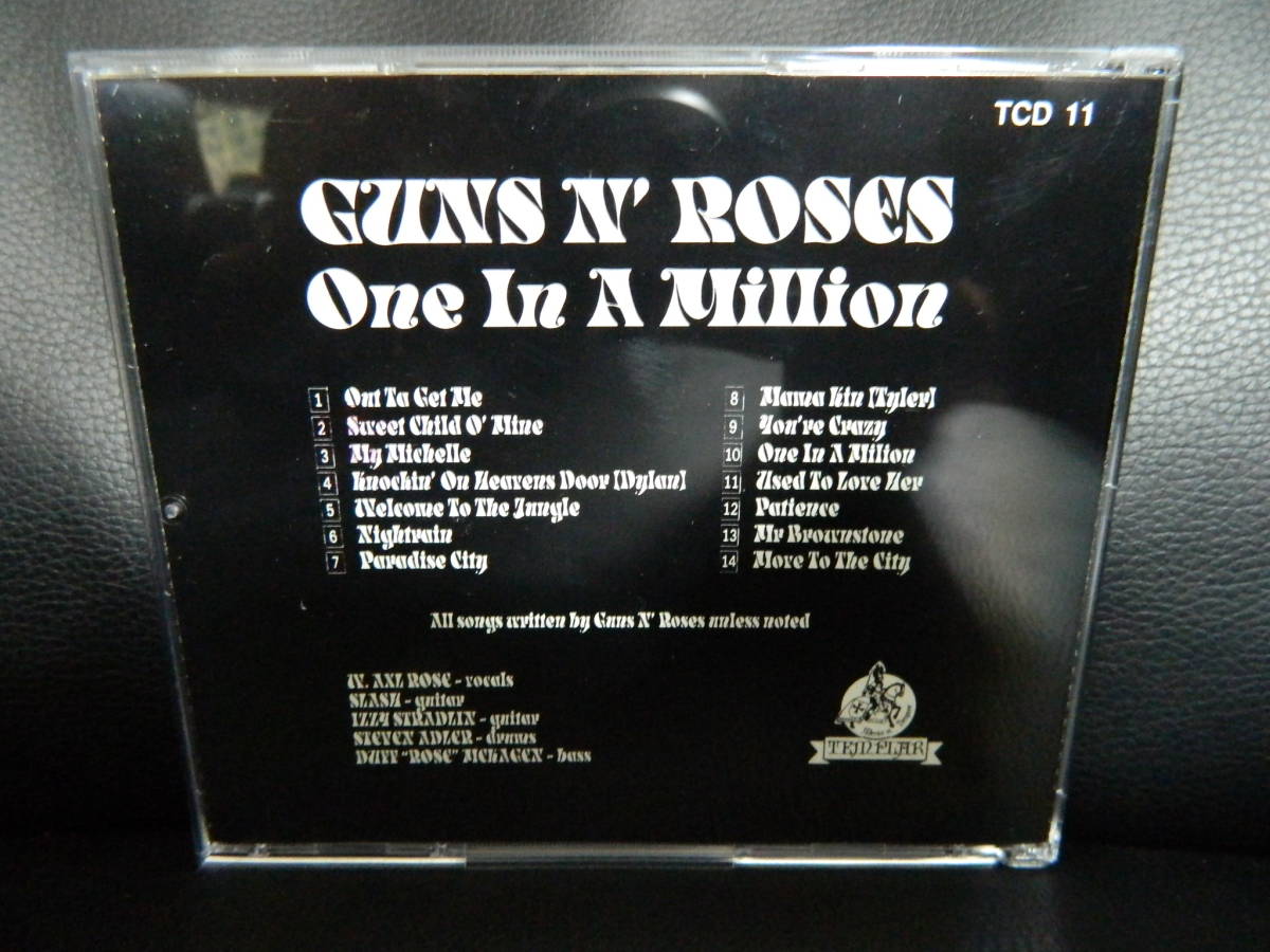 (15)　 GUNS N' ROSES　/　 One In A Mlllon　　　輸入盤　 　 ジャケ、経年の汚れあり_画像3