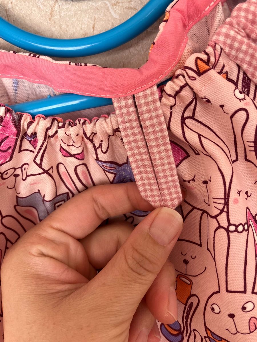 スモック 女の子 長袖スモック　ハンドメイド　110〜120㌢　ウサギ柄　リボン付き ピンク