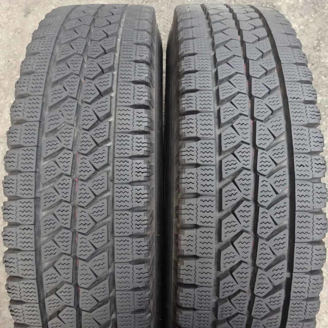 冬 4本SET 会社宛 送料無料 195/85R15 113/111 LT ブリヂストン ブリザック W979 2020年製 地山 深溝 BS ハイエースへ流用可能 NO,Z3854_画像2