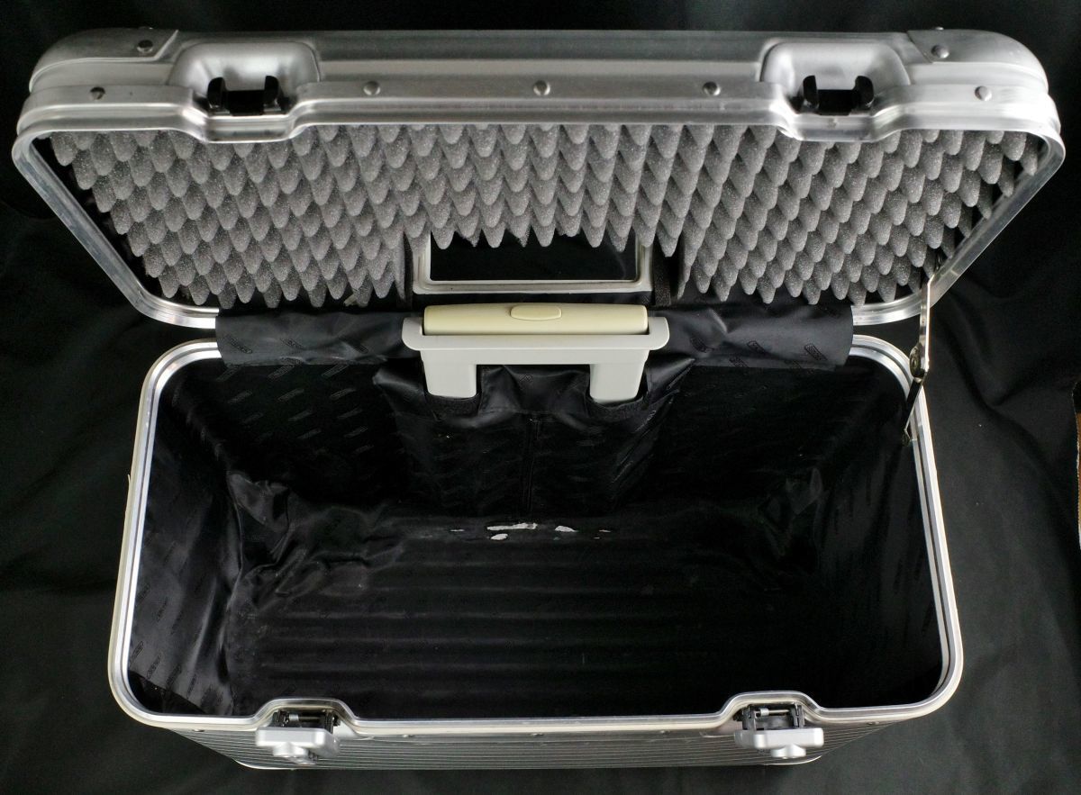 RIMOWA* Rimowa 985.78[TOPAS] Pilot * чемодан Toro Lee снят с производства 2 колесо (XL)46L( очень редкий особый specification ) 936870