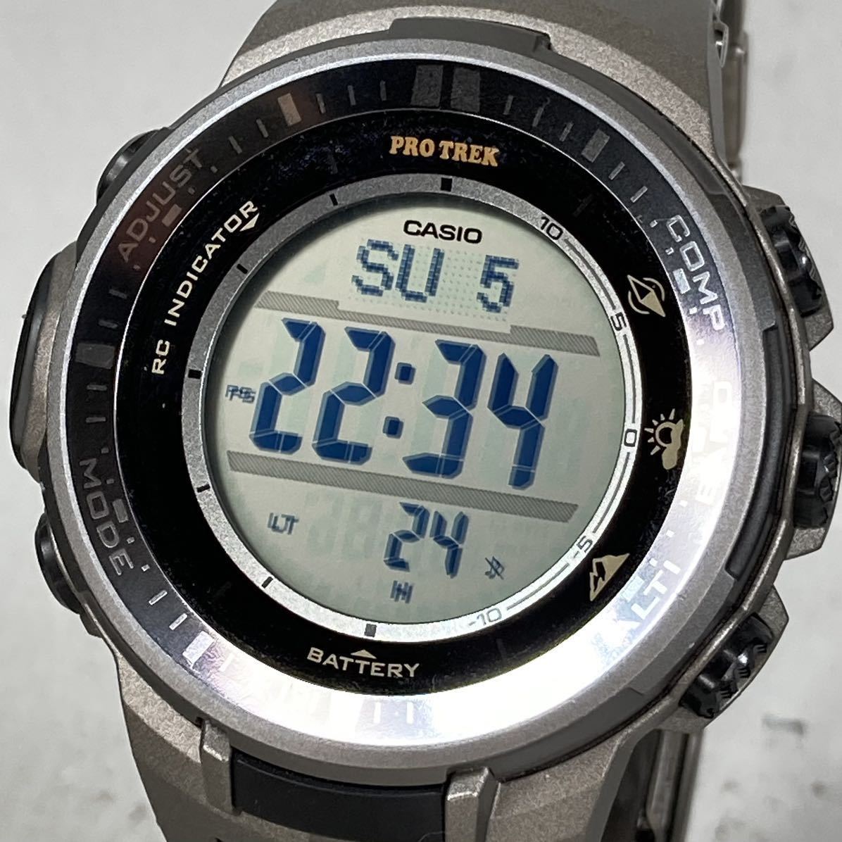 極美品PROTREK PRW-3000T-7JF タフソーラー 電波受信 電波ソーラー マルチバンド6方位/温度/高度計トリプルセンサー メタルバンド チタン_画像1