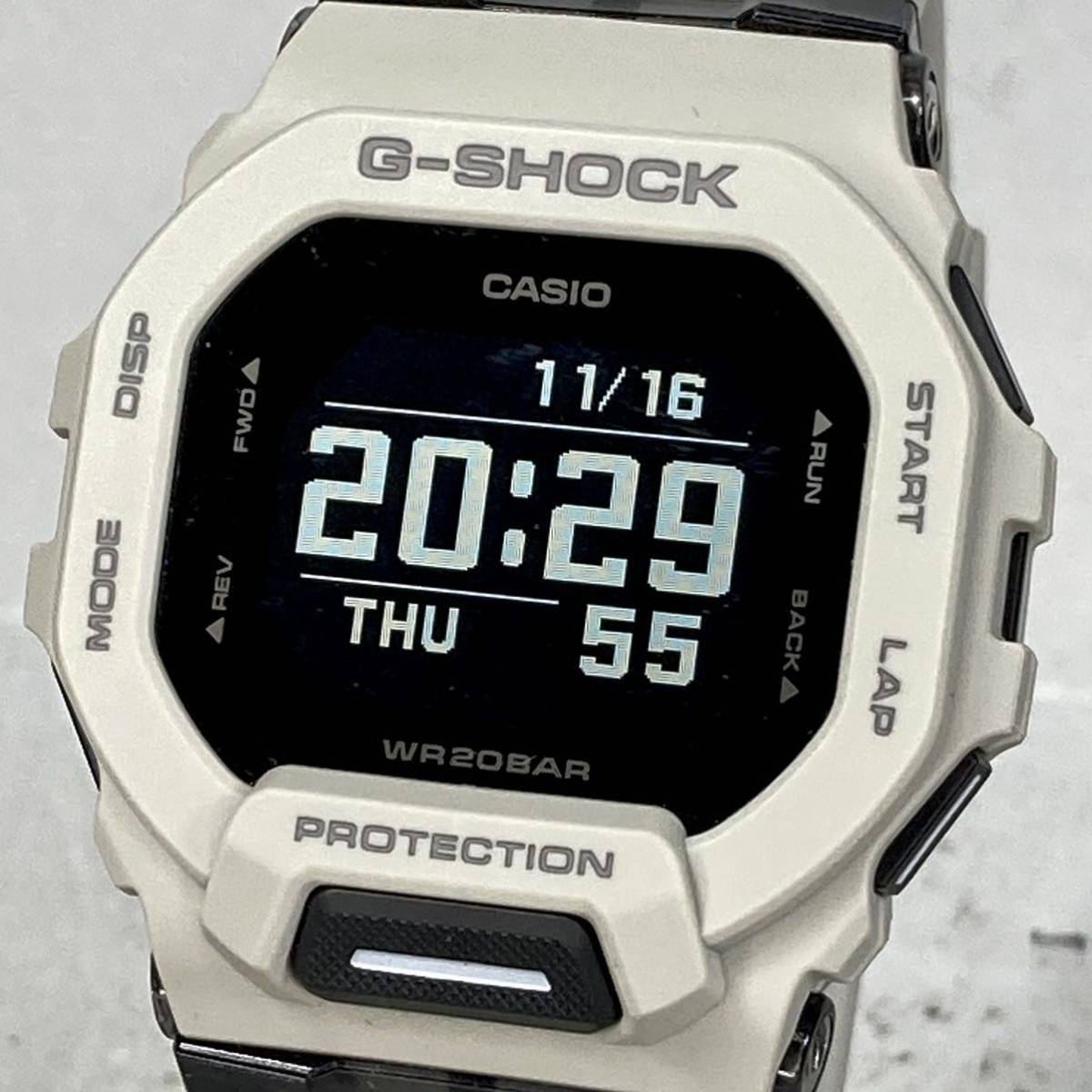 未使用同様極美品 箱説タグ付 G-SHOCK GBD-200UU-9 G-SQUAD ジー