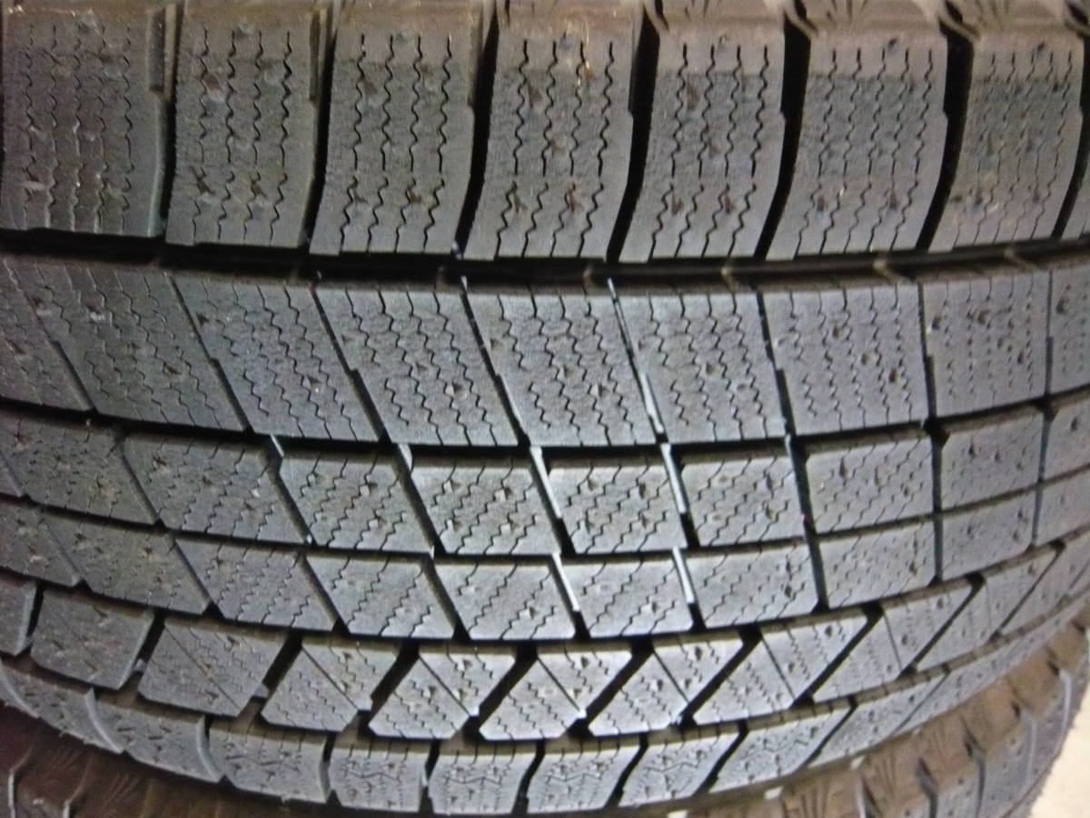 中古品 BRIDGESTONE BLIZZAK VRX 3　235/40R18　4本セット/ブリッザック_画像4