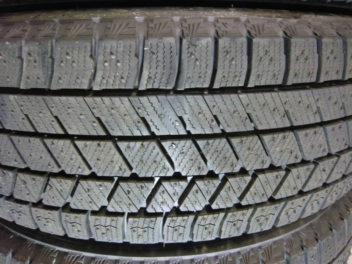 中古品 BRIDGESTONE BLIZZAK VRX 3　185/60R16　4本セット/ブリッザック_画像4