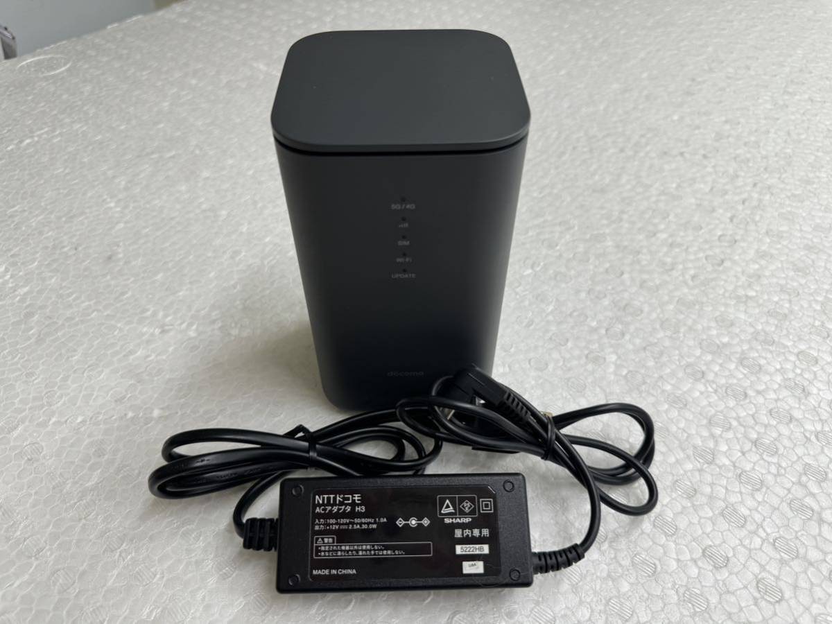 美品　docomo home 5G HR02 Wi-Fi _画像1