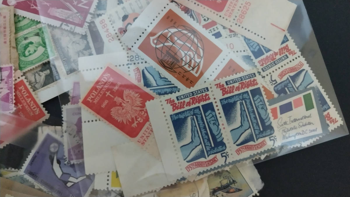 [ stamp ] foreign stamp abroad stamp America Europe China etc. used .( one part unused )[ together ]
