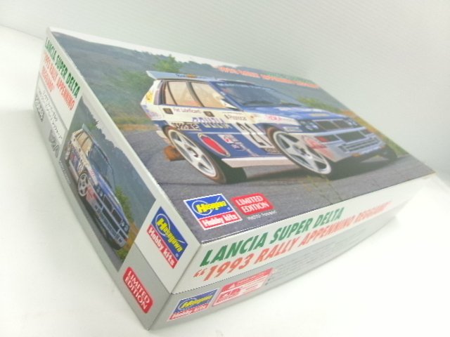 ハセガワ 1/24 ランチア スーパーデルタ ラリー アッペニーノ レッジャーノ 1993 キット (4122-214)_画像2