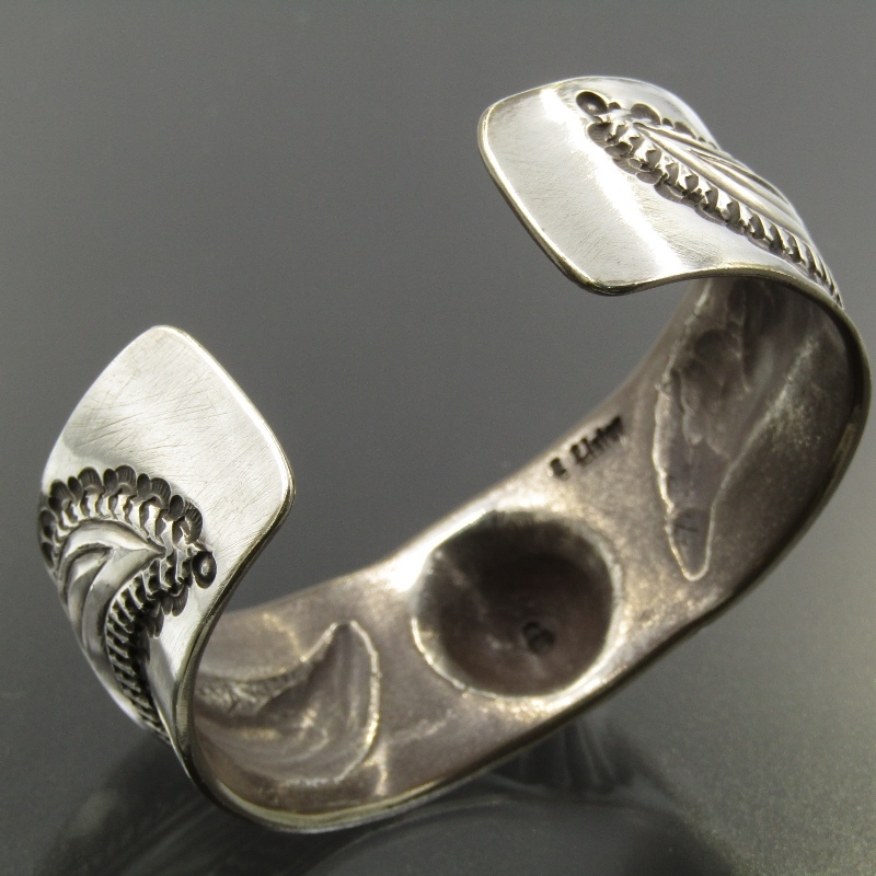 Ernie Listera- knee li Star bangle li way z in goto silver bracele 24mm width 80006250