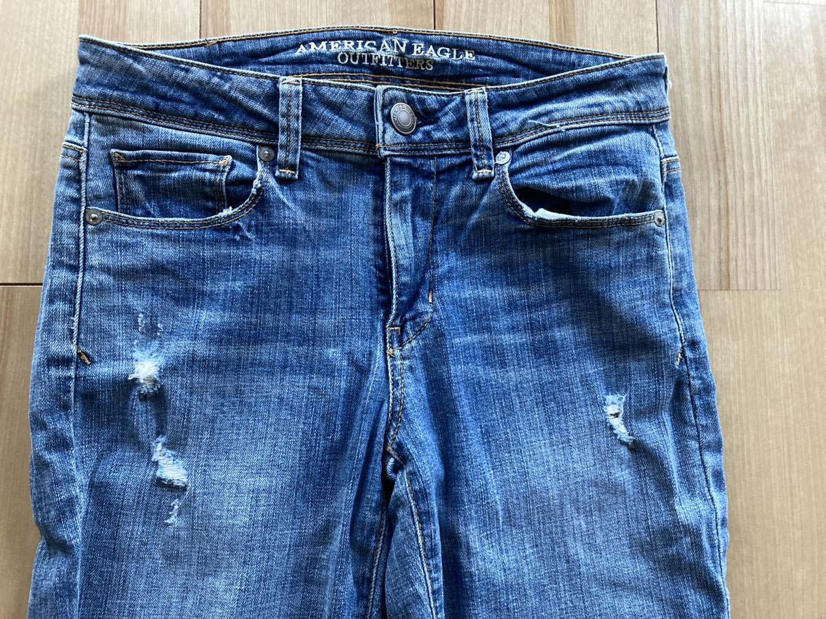 AMERICAN EAGLE OUTFITTERS アメリカンイーグル US4 スーパースキニー　デニムパンツ　Gパン　　ダメージ加工　レディース_画像4