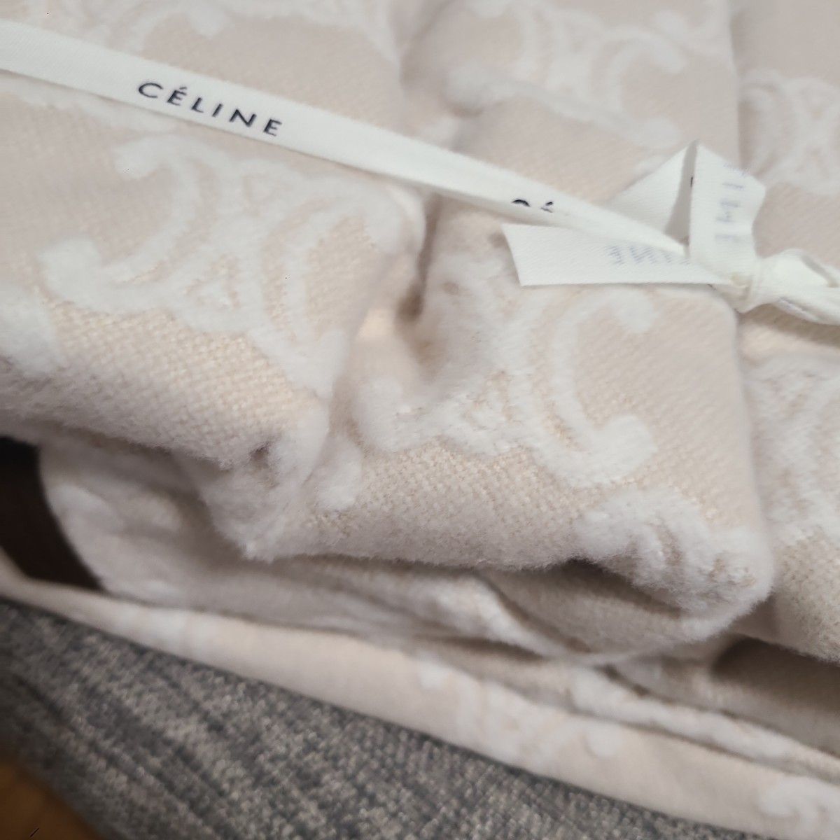 未使用 CELINE セリーヌ 綿毛布 寝具 マカダム ロゴ|Yahoo 未使用 CELINE セリーヌ 綿毛布 寝具 マカダム ロゴ|Yahoo
