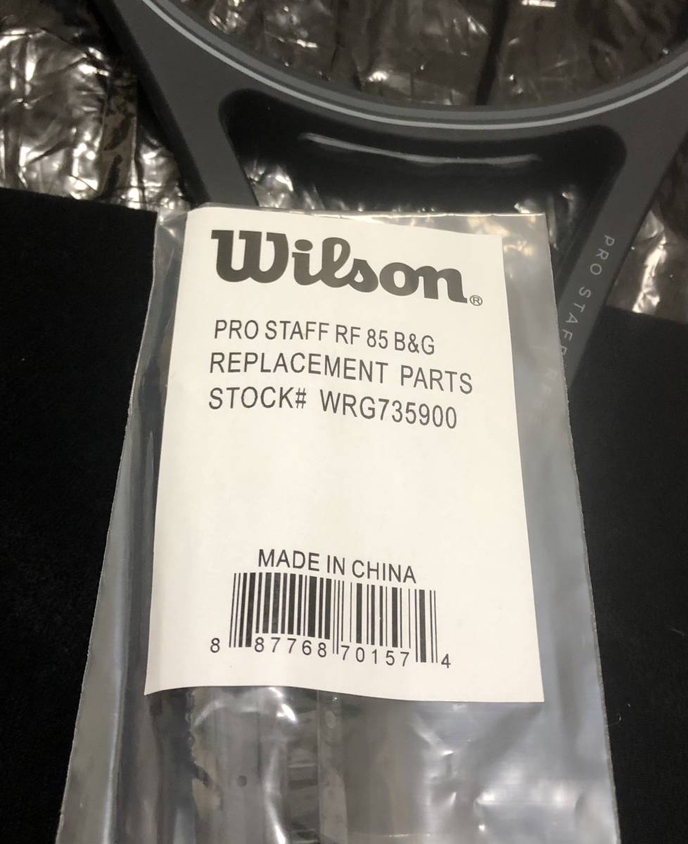 未使用品 送料無料　Wilson PROSTAFF RF 85 Black in Black　ウィルソン プロスタッフ ロジャー・フェデラー 85 交換用新品グロメット付 