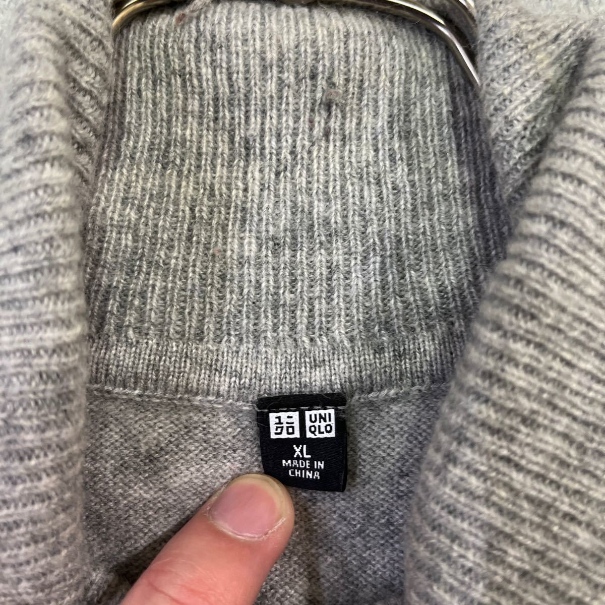 100円スタート♪ （10）カシミヤ100% UNIQLO ユニクロ　タートルネックニット　サイズXL　カシミヤウールニット　ハイネック　グレー無地_画像7