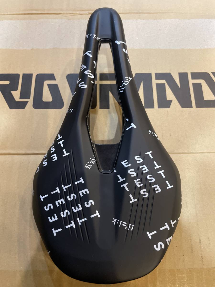 fizik VENTO ARGO R3 140mm テストサドルフィジーク