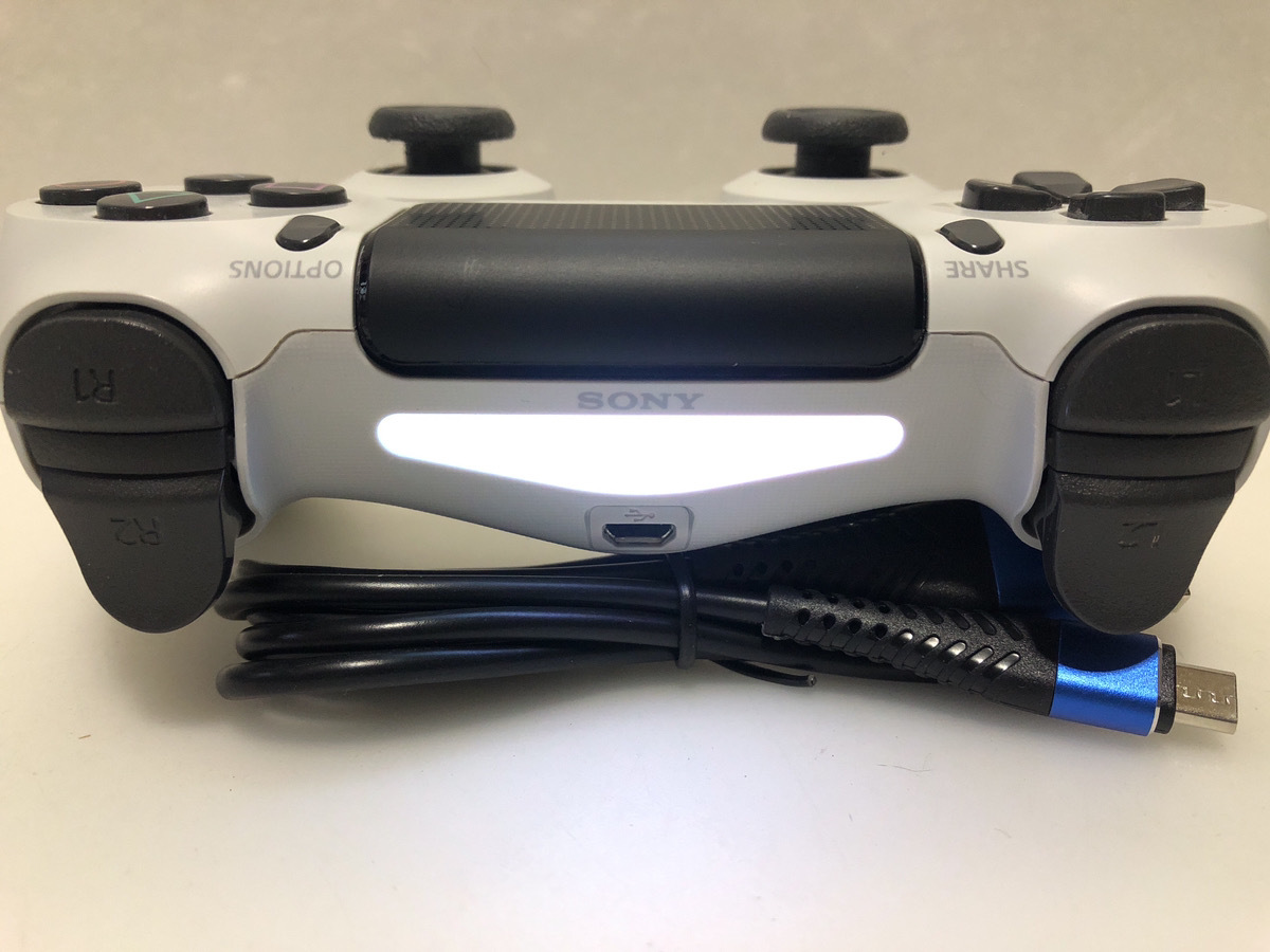 【送料無料】PS4 純正コントローラ/デュアルショック４ ★グレイシャーホワイト★DUALSHOCK4_画像3