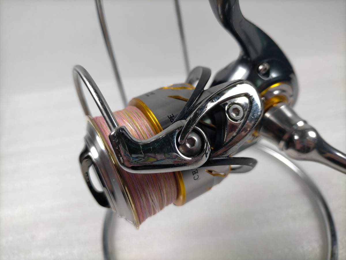 竝【PEおまけ】ダイワ 13 セルテート 2508PE 日本製 Daiwa CERTATE グローブライド スピニングリール シーバス 磯ヒラ 2500 3000 1601_画像3