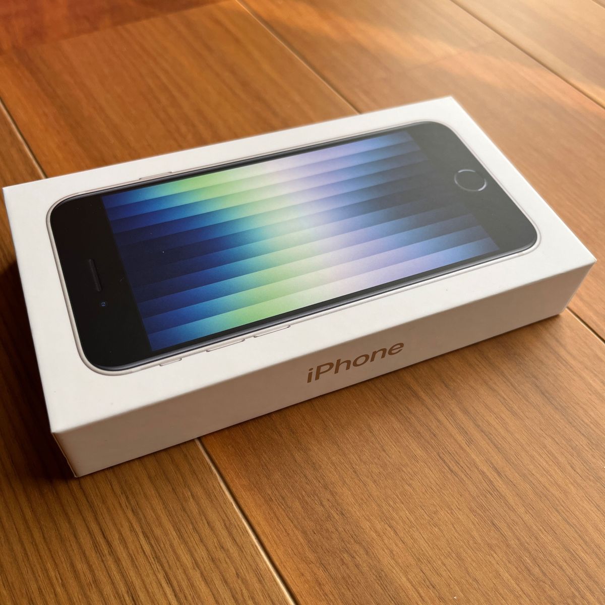iPhoneSE 第3世代 64GB スターライト SIMフリー 新品 未使用 未開封