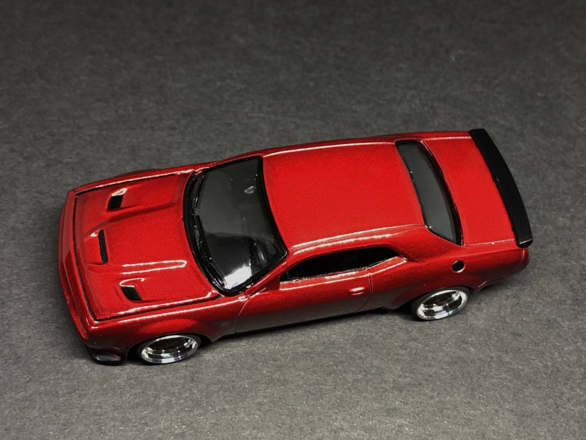 auto world 1/64 2018 Dodge Challenger Hellcat 改 深リム_画像6