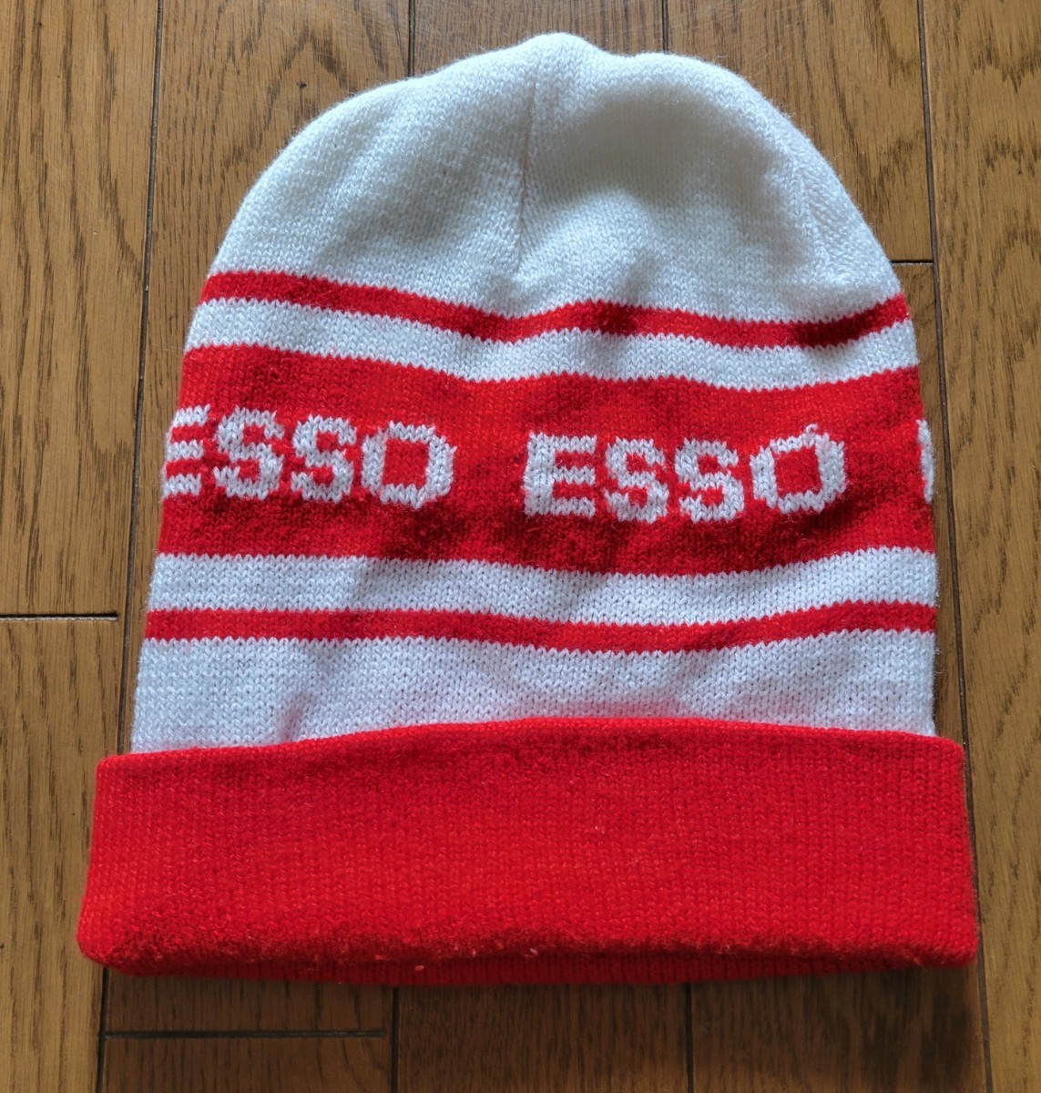 ★ ESSO エッソ ニット帽 ニットキャップ 古着 ★_画像1