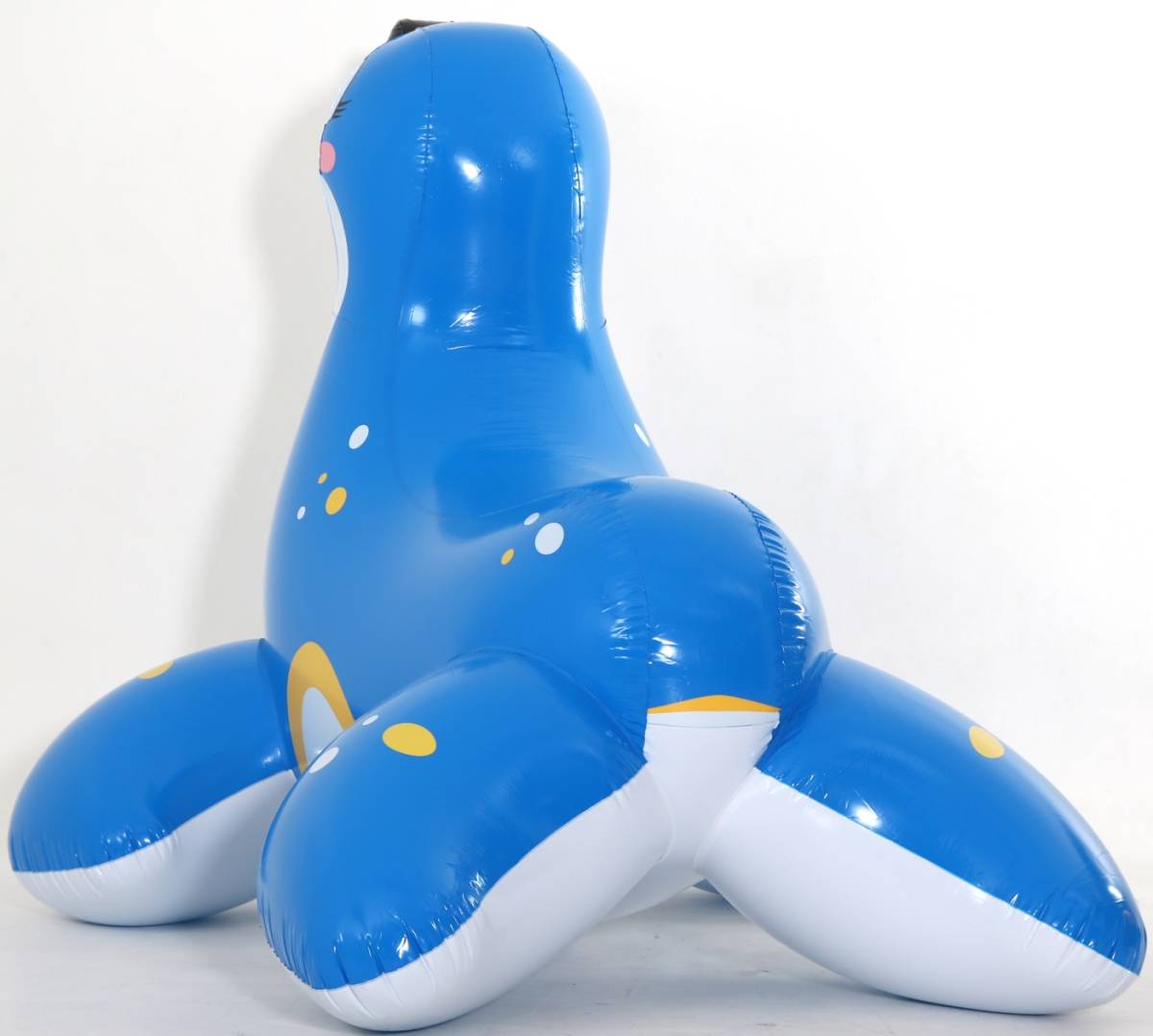 ★巨大 Inflatable World製 ブルーアザラシ/空気ビニール風船人形/空ビ ツヤありタイプ 未使用品 PoolToys Float Blew Seal_画像5