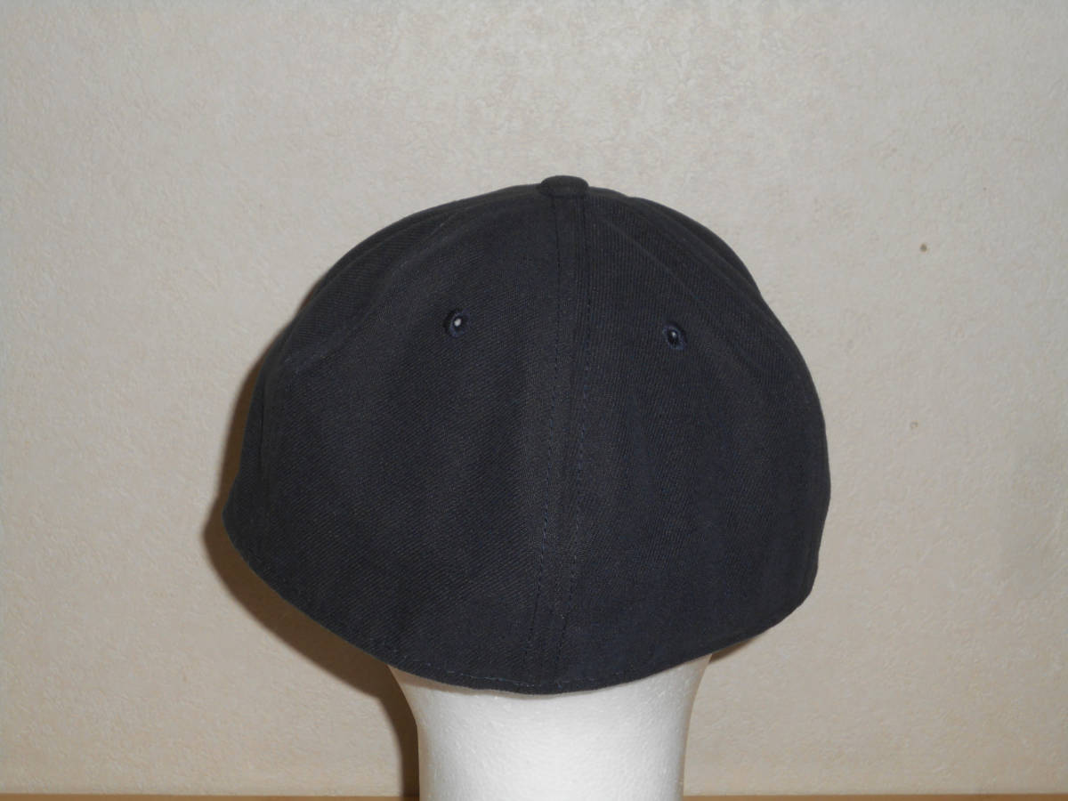 NEWERA　 ニューエラ 　 KITSUNE メゾンキツネ キャップ 帽子 　紺×赤 　サイズ　７ 1/8　56,8cm　　（３F　ハ大_画像3