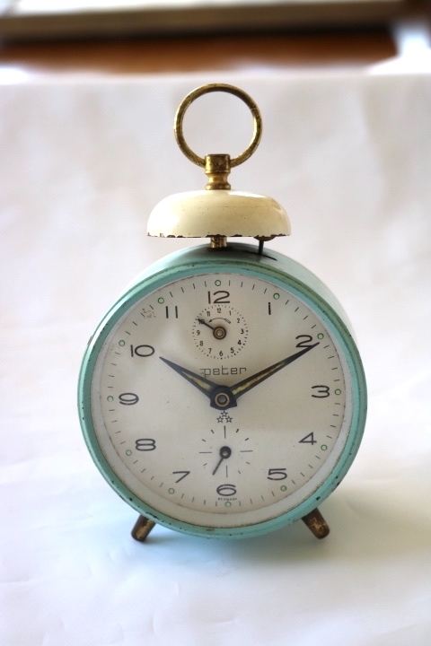 ■ 可愛いツートーンの目覚まし時計ドイツPETER社/1950's/ヴィンテージ時計 ■_画像1