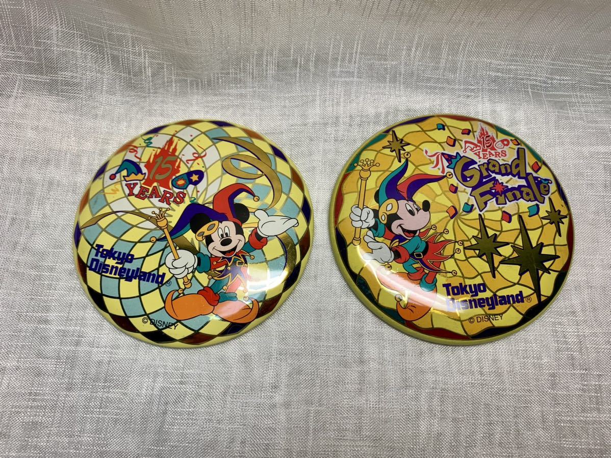 東京ディズニーランド　15周年記念缶バッジ 未使用ですが、キズあり_画像1