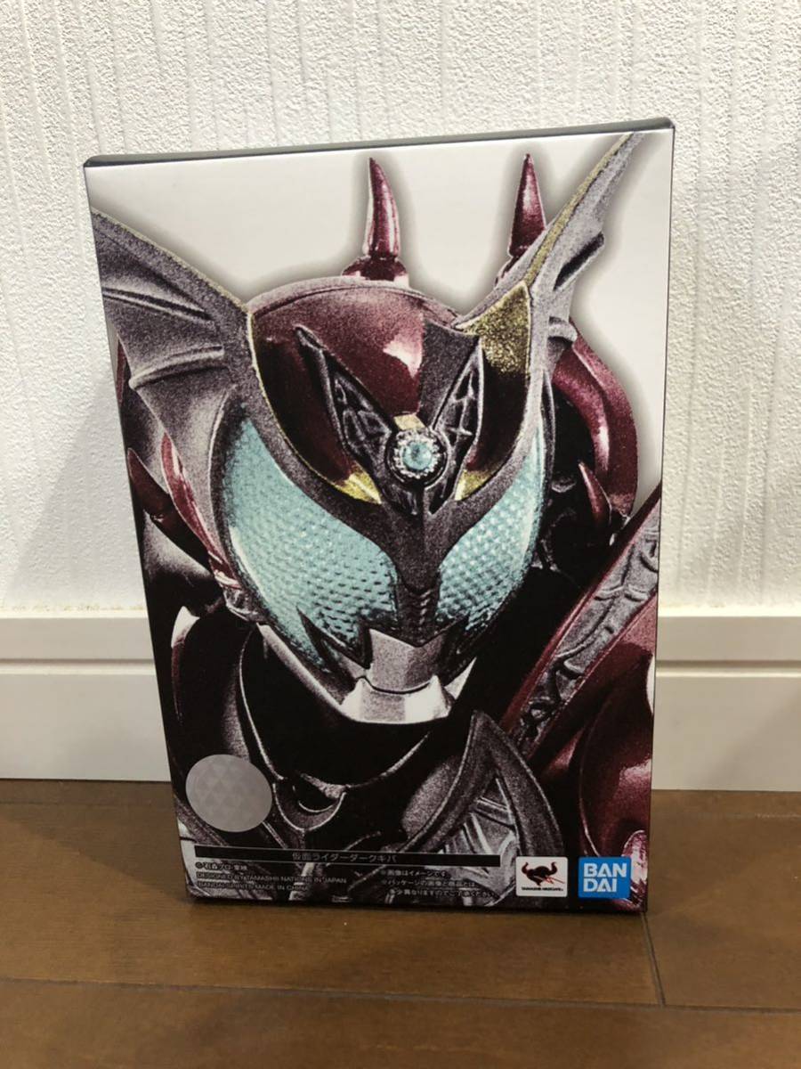 新品未開封！S.H.Figuarts（真骨彫製法）仮面ライダーダークキバ　フィギュアアーツ キバエンペラーフォームオーズタジャドルコンボ最終回_画像1