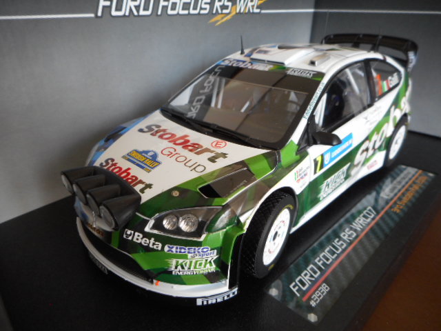 ★★1/18 サンスター フォード フォーカス RS ナイト仕様 WRC スウェーデン 2008 #7 ガリ Sunstar Ford Focus Night★★