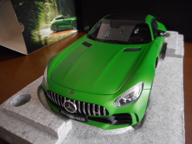 ★★1/18 ディーラー特注 メルセデス ベンツ AMG GT-R グリーンヘルマグノ Mercedes-Benz AMG GT-R Green C190 4.0V8 2017★★ _画像1