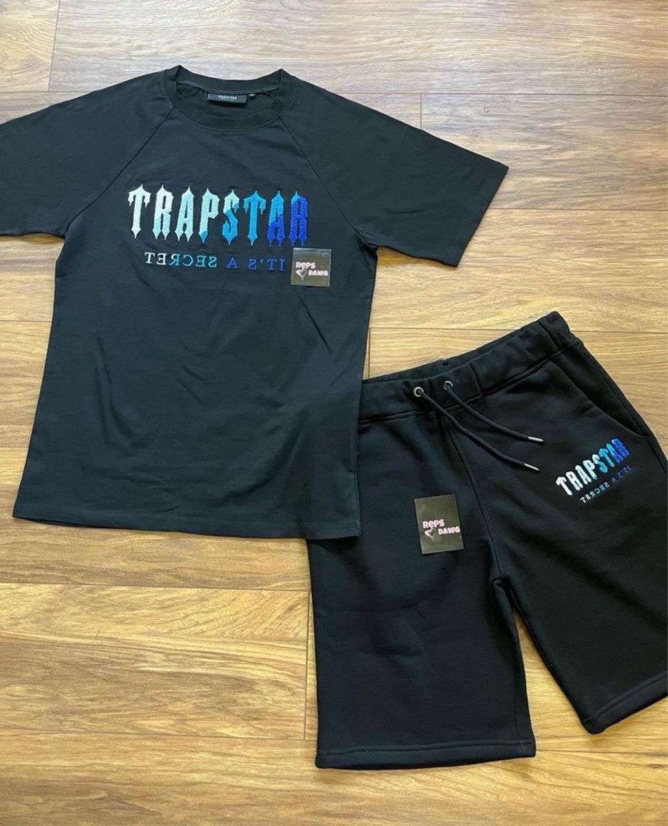 trapstar ハーフセットアップ・黒|Yahoo!フリマ(旧PayPayフリマ) trapstar ハーフセットアップ・黒|Yahoo!フリマ(旧PayPayフリマ)