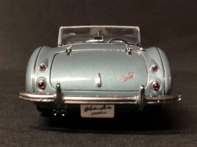 オートアート 1/18 ★ Austin Healey オースチン ヒーレー 3000 MKI 1959 ブルー/ホワイト_バンパー修復歴有り