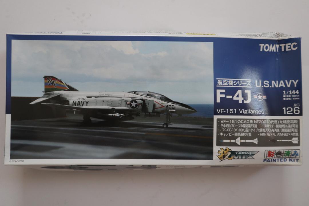 TOMYTECH トミーテック 1/144 技MIX ギミックス 航空機シリーズ U.S.NAVY F-4J VF-151 CAG機 Vigilantes AC126 未組立品 箱難有 当時物 _画像1