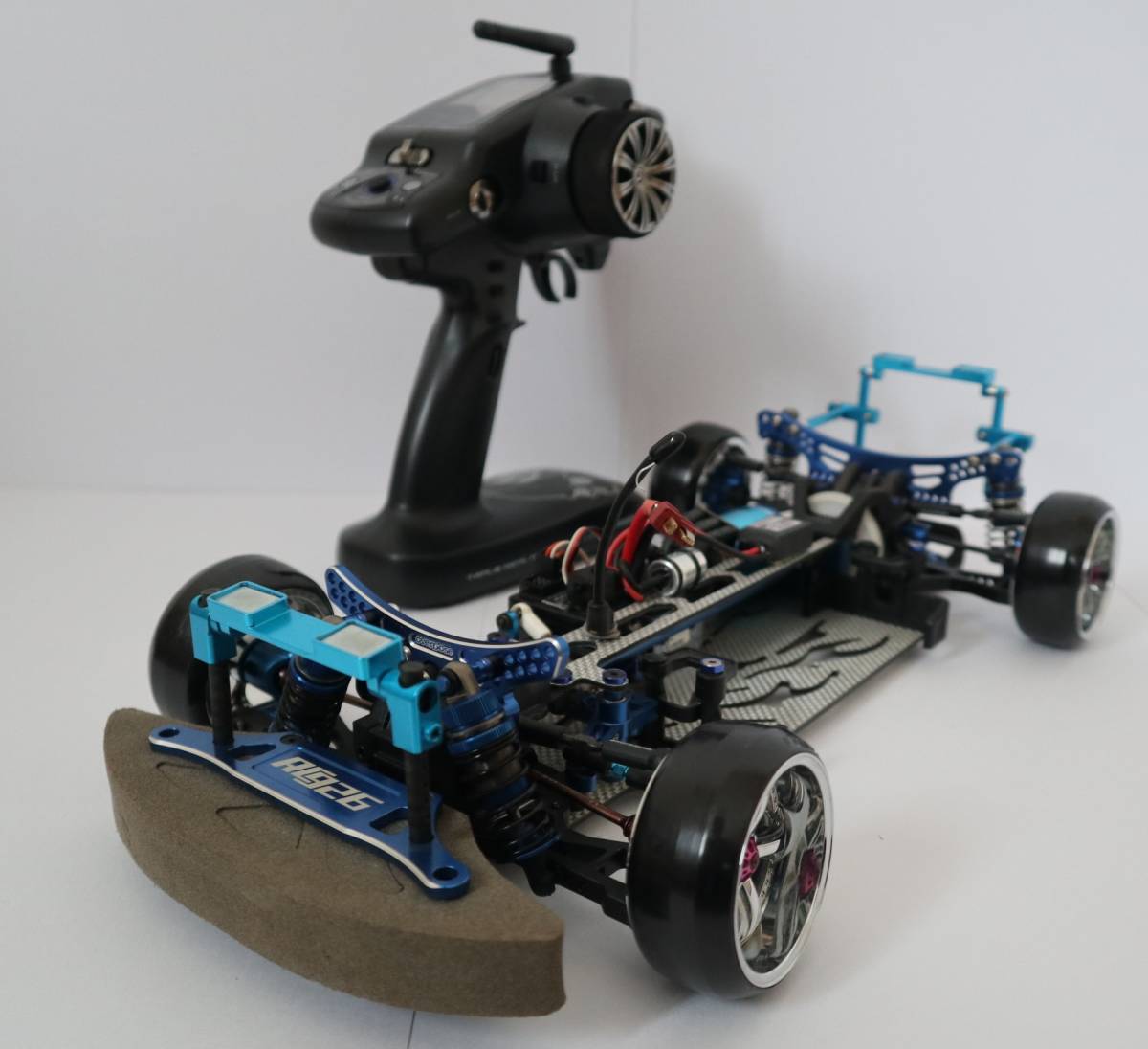 YOKOMO ヨコモ RC 1/10 ドリフトパッケージ イマドキSSG カーボン 4WD OVERDOSE製オプションパーツ付 プロポ・2.4GHzメカ付シャーシ 現状品_画像1